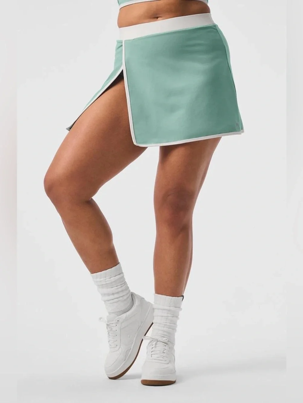 ALO Airbrush Streamlined Skirt Large Botanical green tennis athletic sporty 90’s - Picture 4 of 13